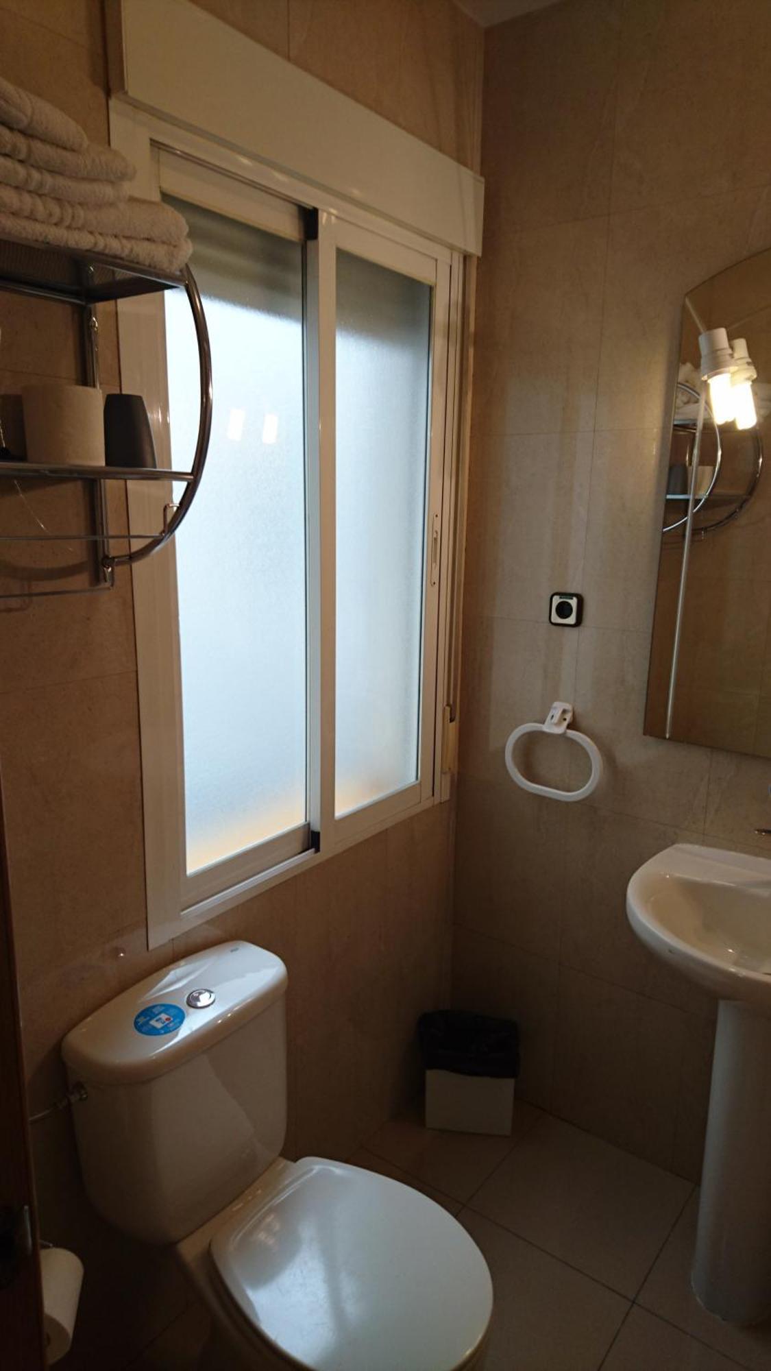 Hostal Retiro مدريد المظهر الخارجي الصورة