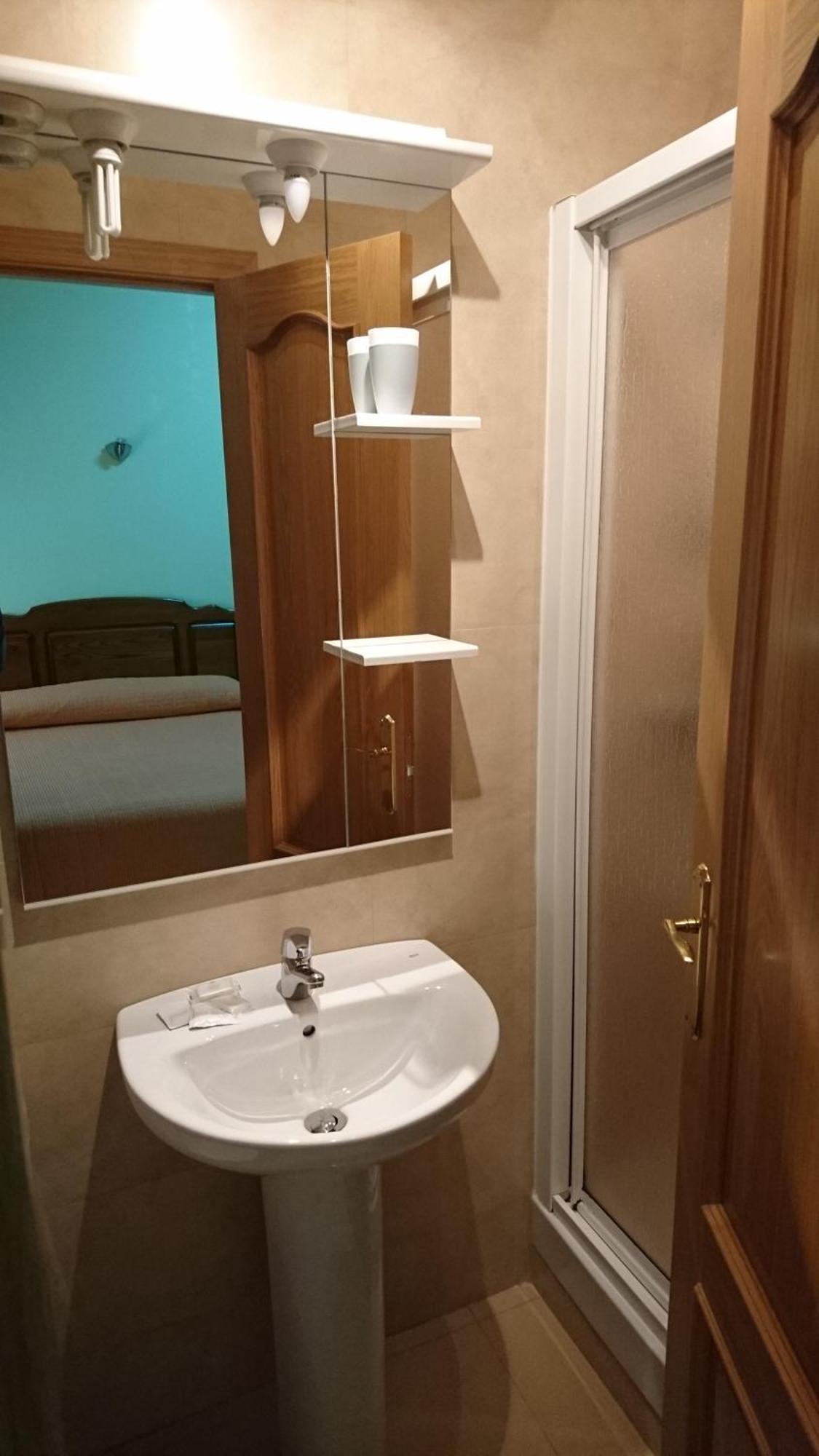 Hostal Retiro مدريد المظهر الخارجي الصورة